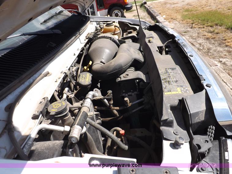 image for item H9092 2010 Ford 801 bus