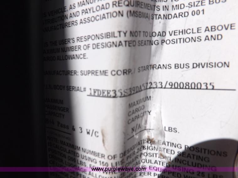 image for item H9093 2009 Ford E350 Super Duty bus