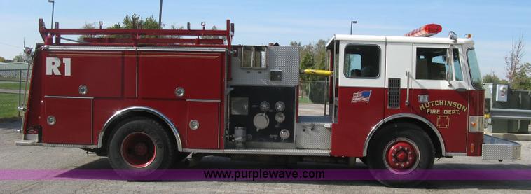 image for item H9469 1988 Pierce pumper fire truck