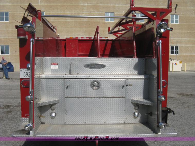 image for item H9469 1988 Pierce pumper fire truck