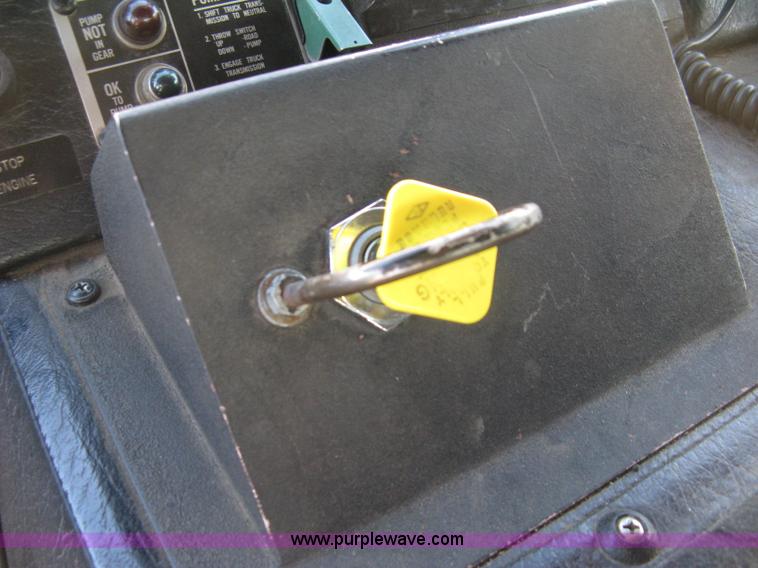 image for item H9469 1988 Pierce pumper fire truck