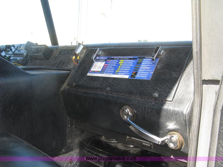 image for item H9469 1988 Pierce pumper fire truck