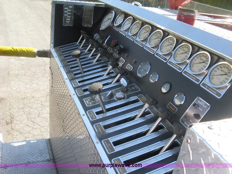 image for item H9469 1988 Pierce pumper fire truck