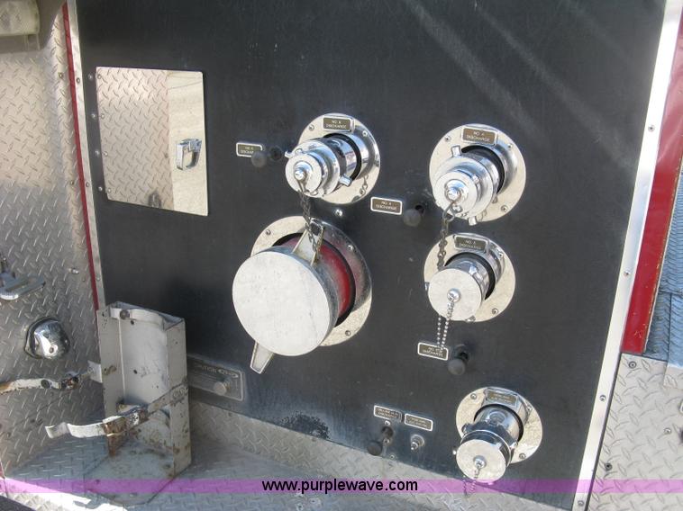 image for item H9469 1988 Pierce pumper fire truck