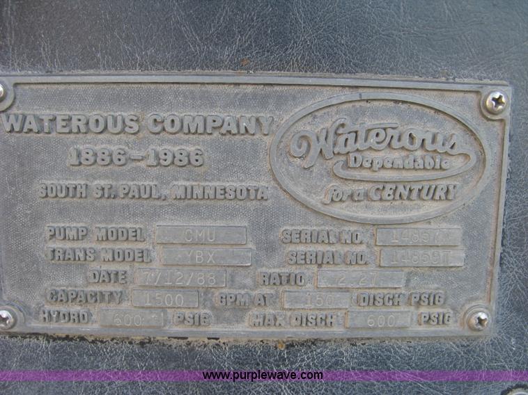 image for item H9469 1988 Pierce pumper fire truck