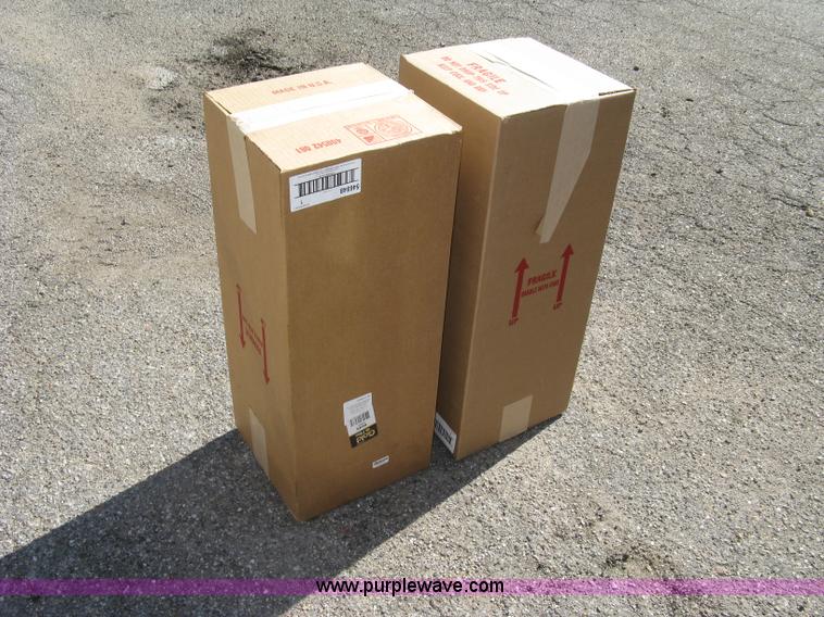 image for item H9469 1988 Pierce pumper fire truck