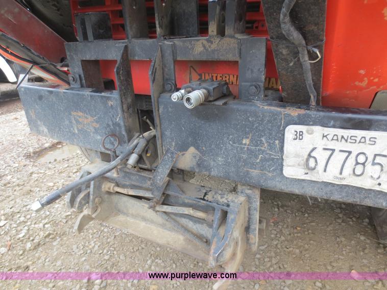 image for item I2194 1993 International 4900 dump truck