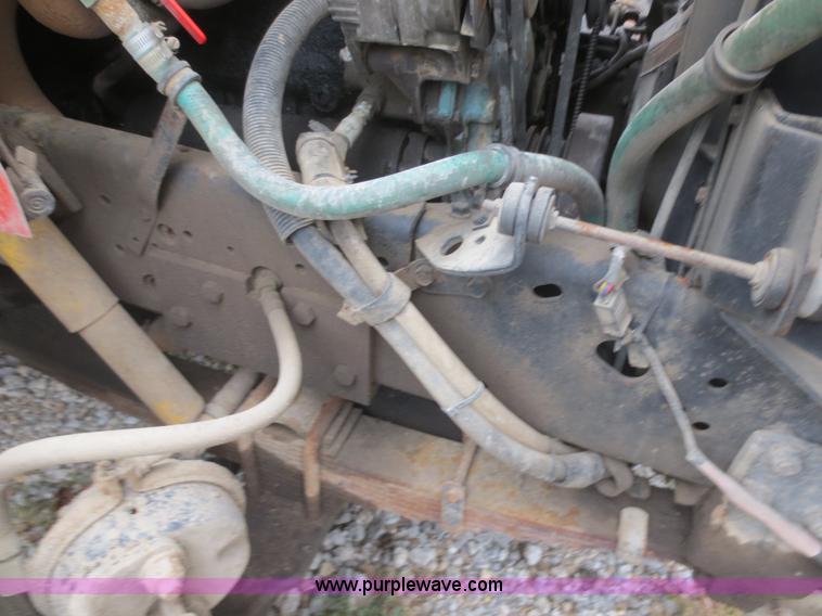 image for item I2196 1993 International 4900 dump truck