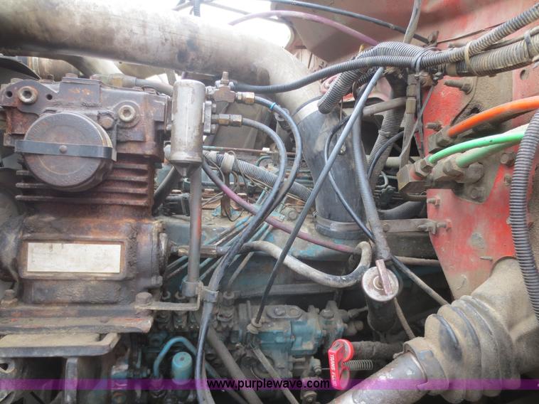 image for item I2196 1993 International 4900 dump truck