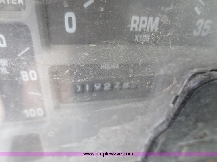 image for item I2196 1993 International 4900 dump truck