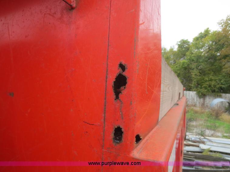 image for item I2196 1993 International 4900 dump truck