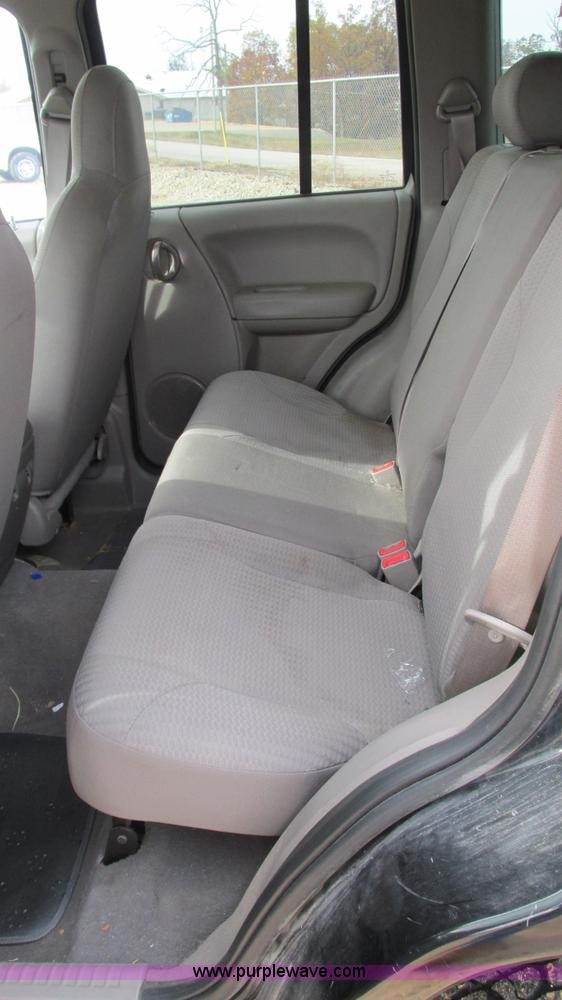 image for item I3191 2003 Jeep Liberty SUV