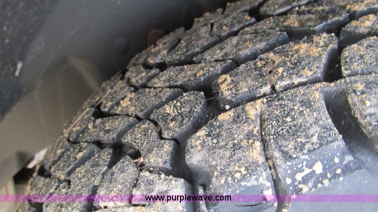 image for item I3191 2003 Jeep Liberty SUV