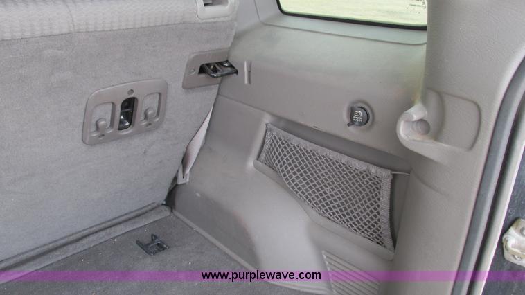 image for item I3191 2003 Jeep Liberty SUV
