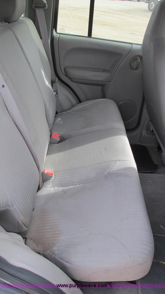 image for item I3191 2003 Jeep Liberty SUV