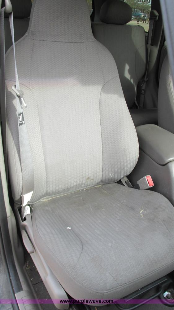 image for item I3191 2003 Jeep Liberty SUV