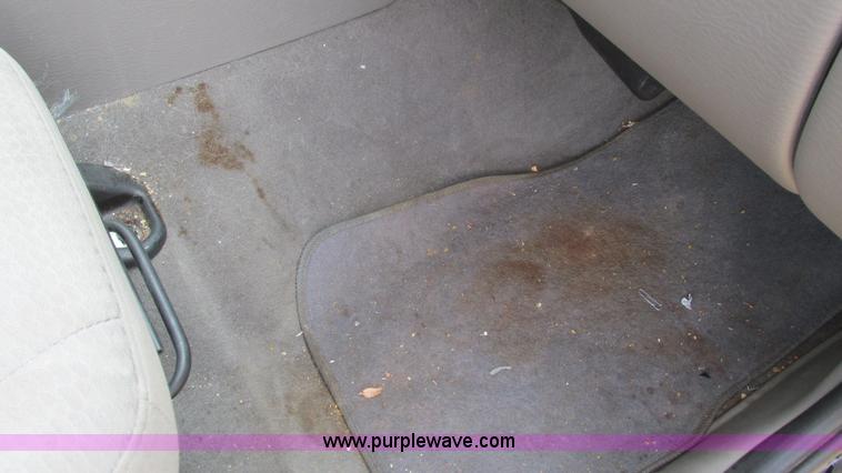 image for item I3191 2003 Jeep Liberty SUV