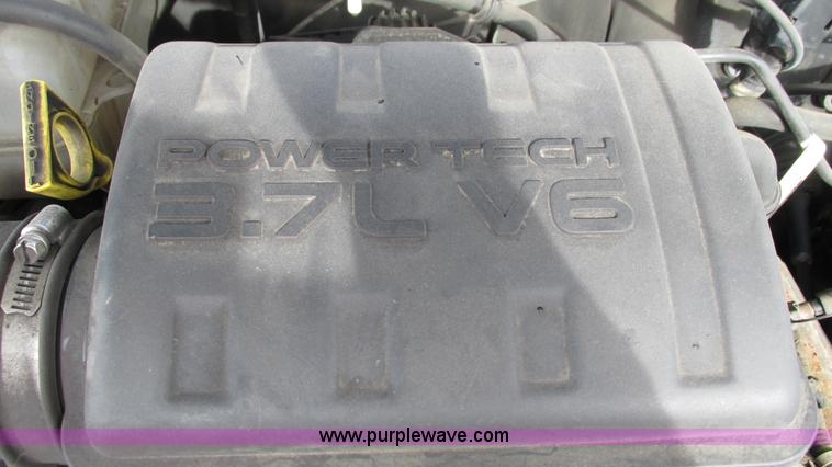 image for item I3191 2003 Jeep Liberty SUV