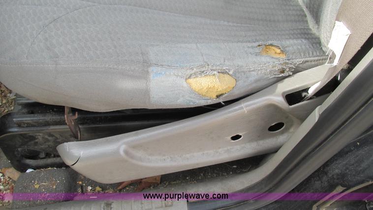 image for item I3191 2003 Jeep Liberty SUV