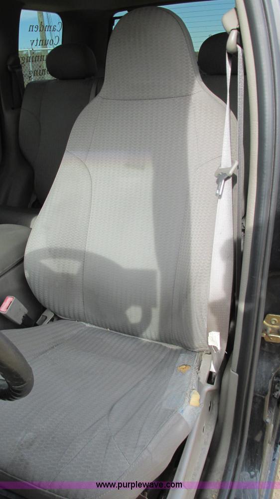 image for item I3191 2003 Jeep Liberty SUV