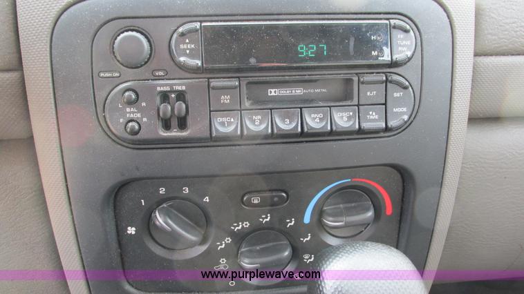 image for item I3191 2003 Jeep Liberty SUV