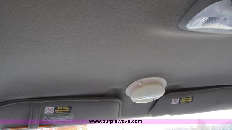 image for item I3192 2000 Ford Explorer XL SUV