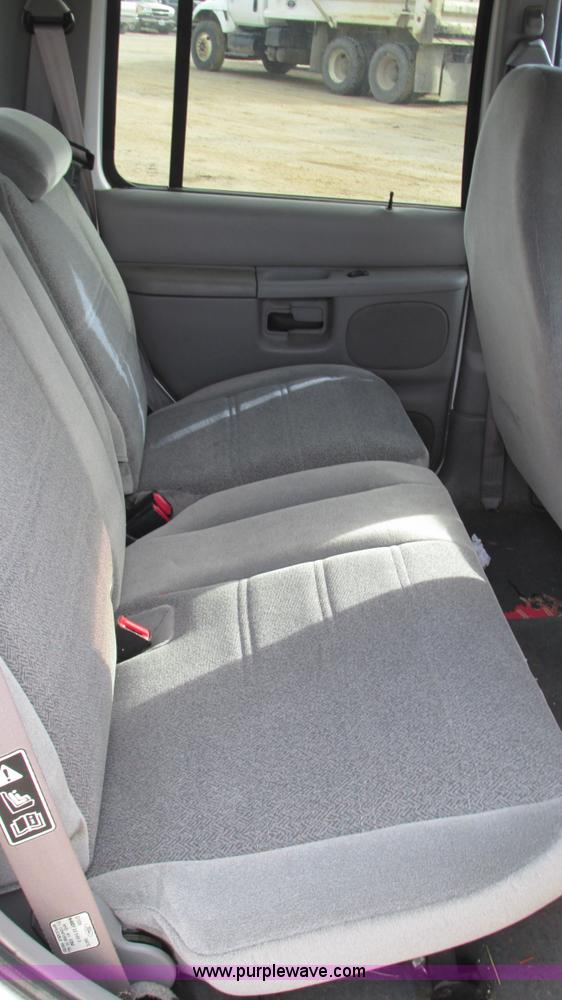 image for item I3192 2000 Ford Explorer XL SUV