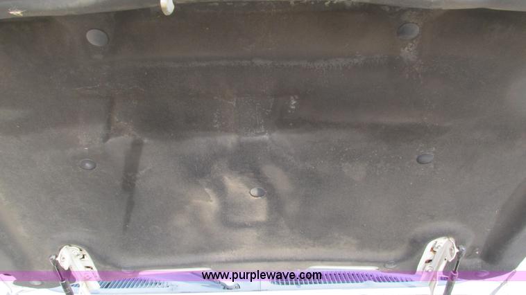 image for item I3192 2000 Ford Explorer XL SUV