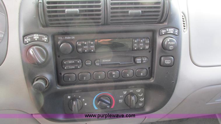 image for item I3192 2000 Ford Explorer XL SUV