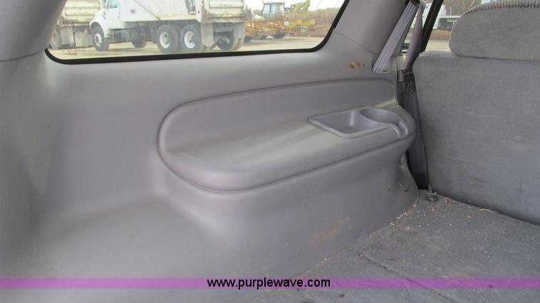 image for item I3193 1998 Dodge Durango SLT SUV