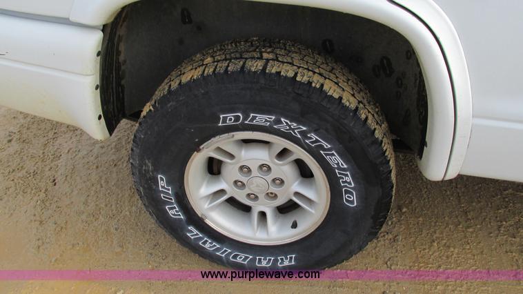 image for item I3193 1998 Dodge Durango SLT SUV