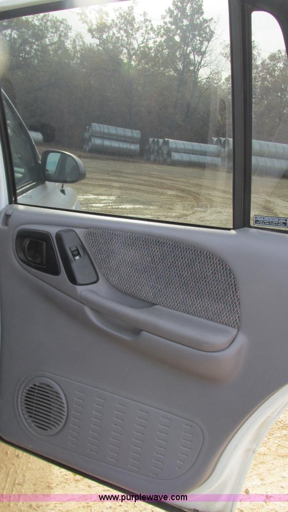 image for item I3193 1998 Dodge Durango SLT SUV