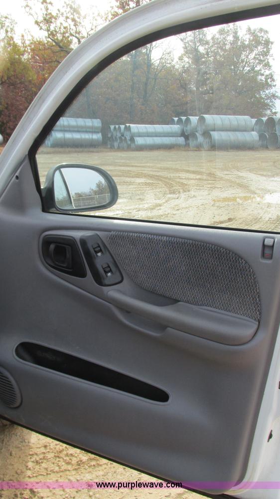 image for item I3193 1998 Dodge Durango SLT SUV