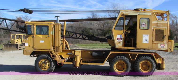 image for item I4105 1982 Little Giant LG4866 crane