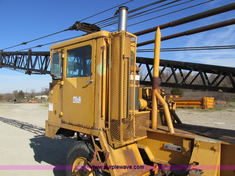 image for item I4105 1982 Little Giant LG4866 crane