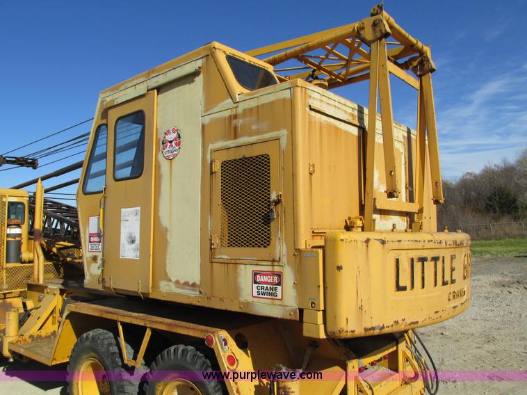 image for item I4105 1982 Little Giant LG4866 crane
