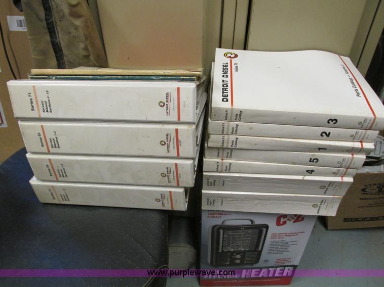 image for item I4105 1982 Little Giant LG4866 crane