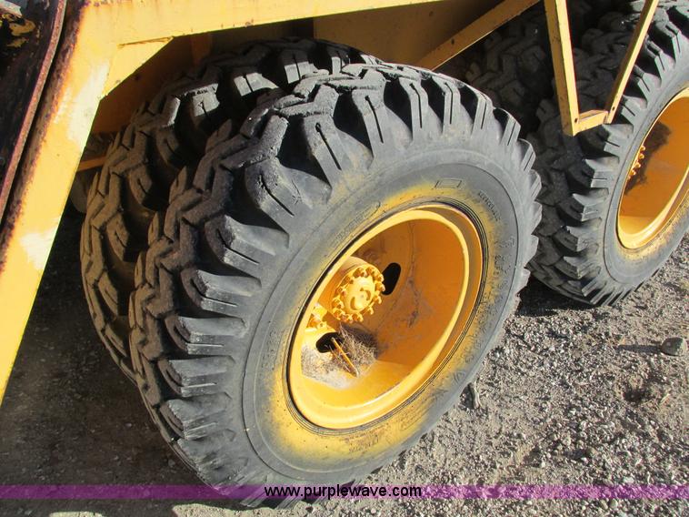 image for item I4105 1982 Little Giant LG4866 crane