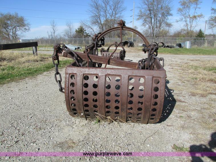 image for item I4107 Hendrix drag line bucket