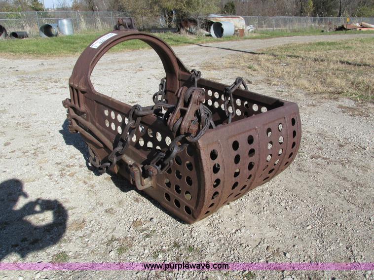 image for item I4108 Hendrix drag line bucket