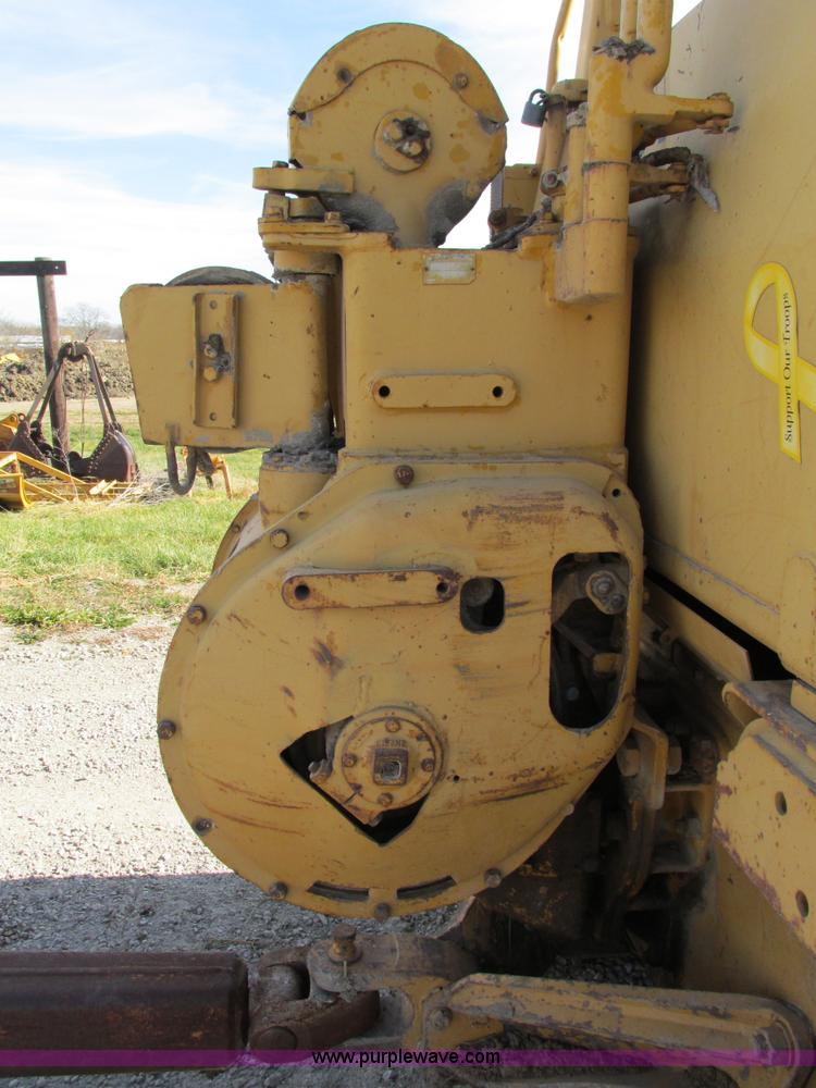 image for item I4111 Caterpillar 25 winch