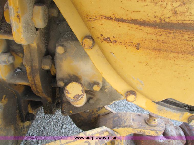 image for item I4111 Caterpillar 25 winch