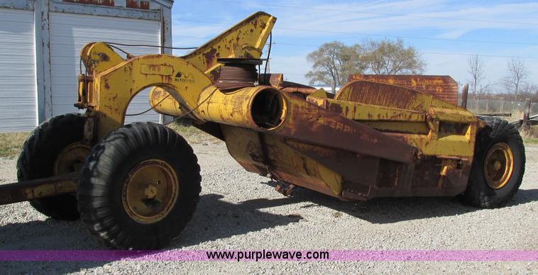 image for item I4112 Caterpillar 60 pull scraper