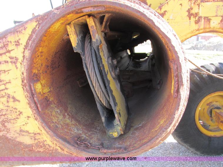 image for item I4112 Caterpillar 60 pull scraper