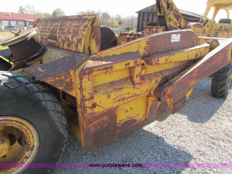 image for item I4112 Caterpillar 60 pull scraper