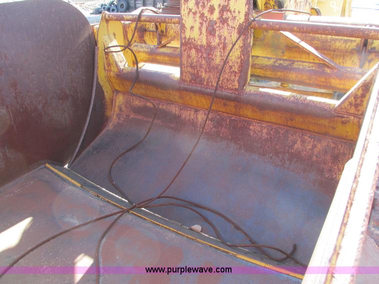 image for item I4112 Caterpillar 60 pull scraper