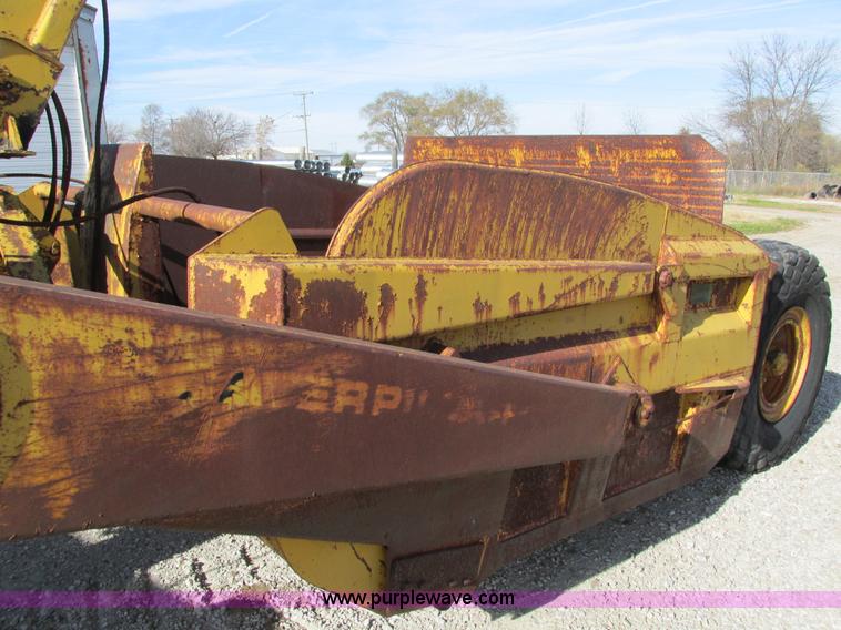 image for item I4112 Caterpillar 60 pull scraper
