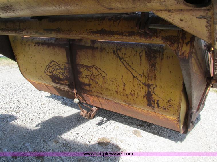 image for item I4112 Caterpillar 60 pull scraper