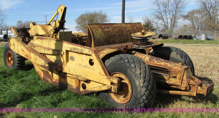 image for item I4113 Caterpillar 60 pull scraper