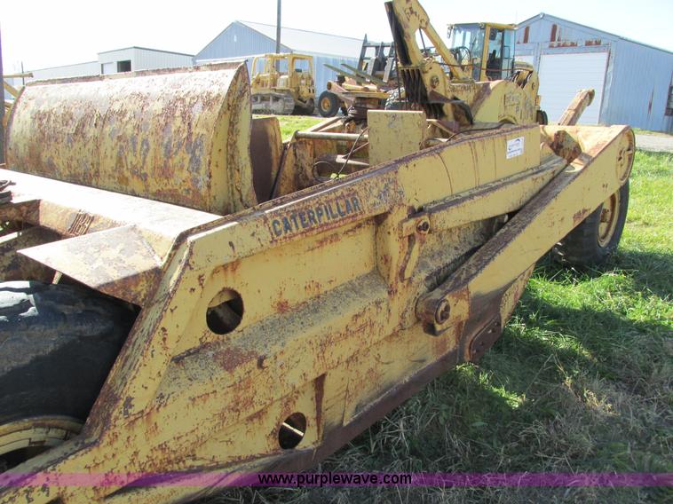 image for item I4113 Caterpillar 60 pull scraper